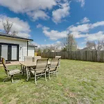 Home Grassy Yard, Walk To Bentonville Square