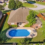Poolside Place-Game Room-Mtb-Friendly