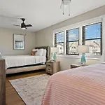 Villa Bella Elegant Family Retreat In Downtown