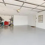 Osage Oasis-Bikes Available-1 Block To Trails