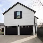 The Loft - Private, Cozy, Pet-Friendly Oasis