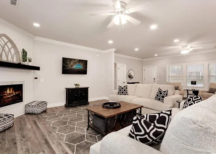 Modern Farmhouse - 2 Minute Bike To Slaughter Pen Trailhead - Dtwn Bentonville