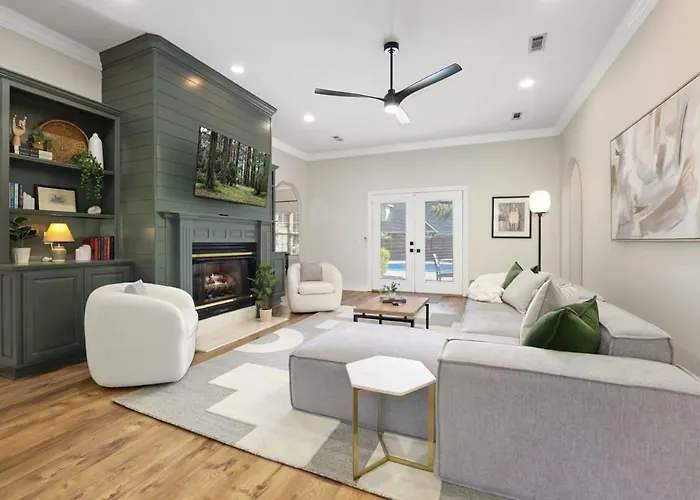 Poolside Place-Game Room-Mtb-Friendly