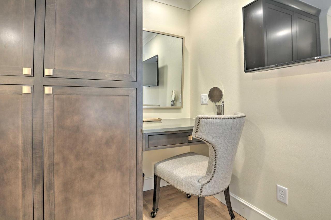 Updated And Modern House Less Than 1 Mi To Dtwn Bentonville! Bentonville