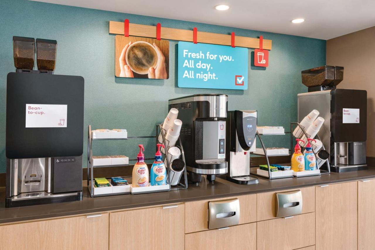 Hotel Avid - - Rogers By Ihg 2*