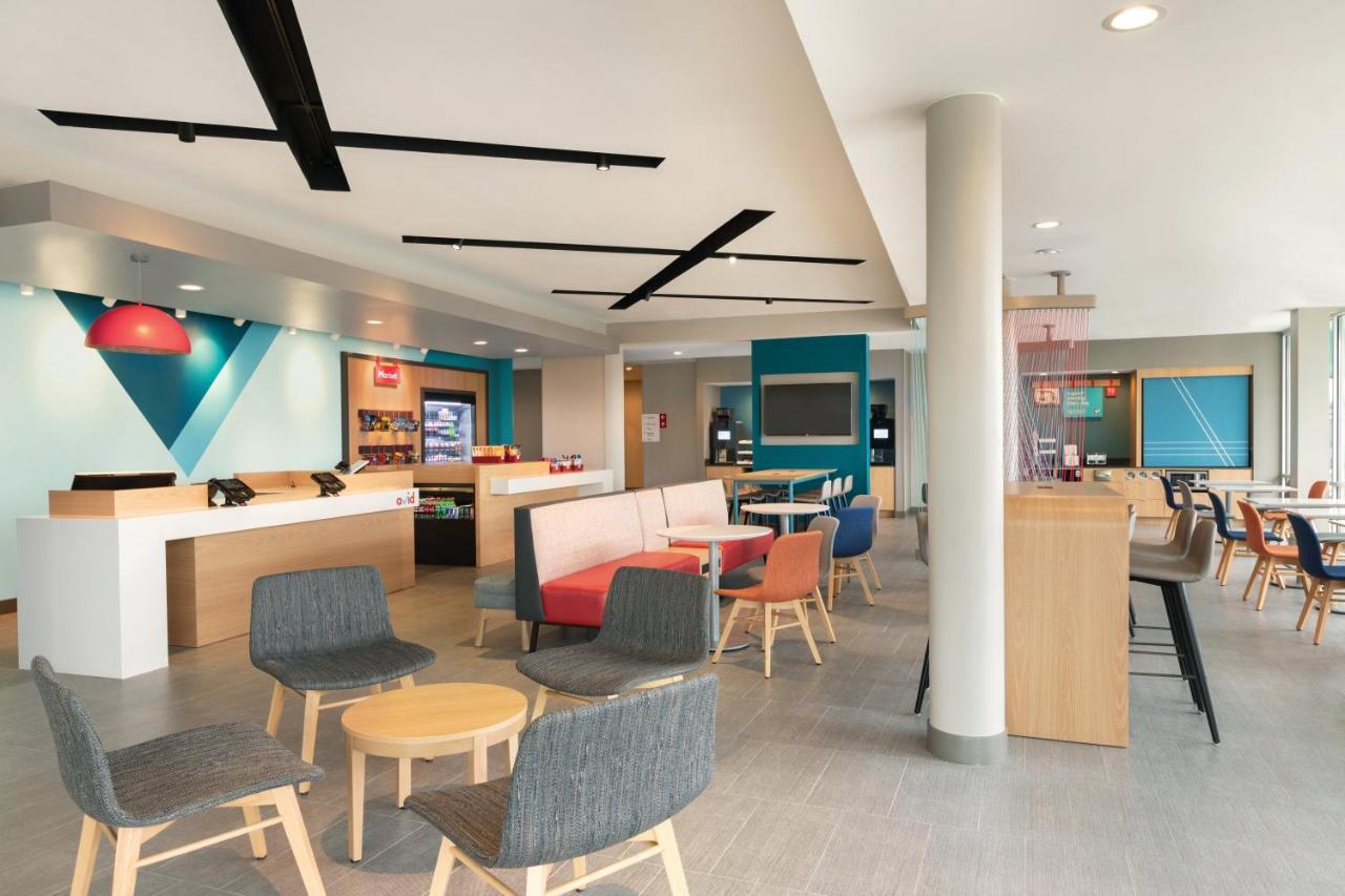 Avid - - Rogers By Ihg Hotel