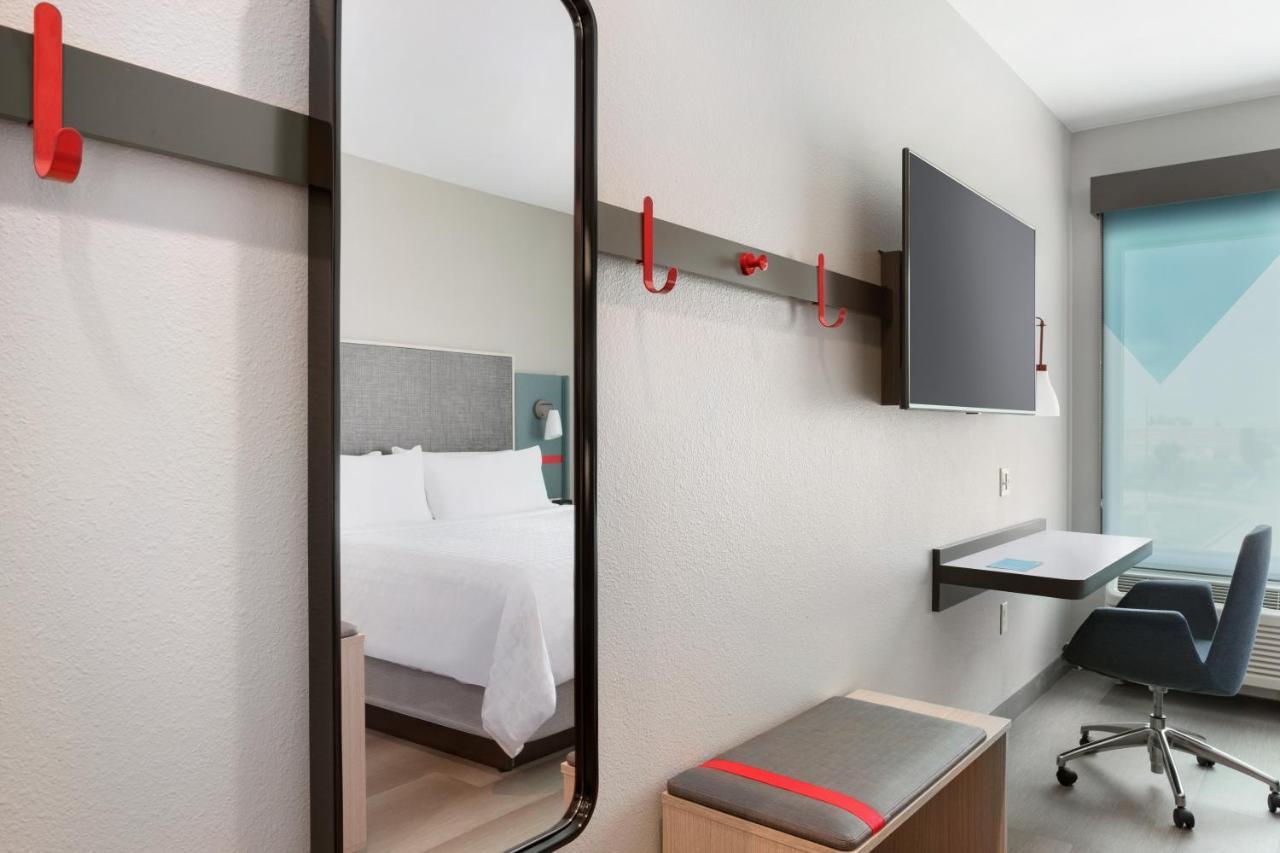 Hotel Avid - - Rogers By Ihg 2*