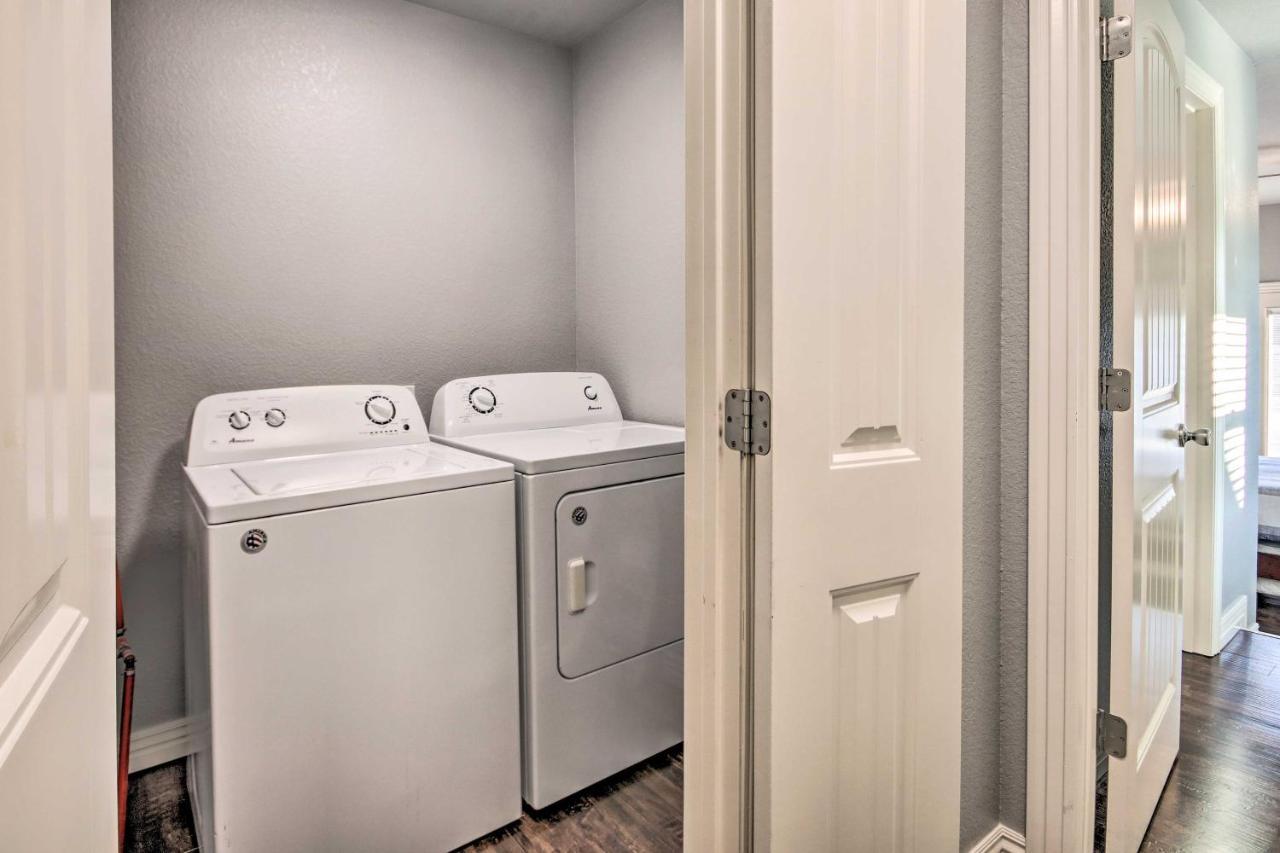 Holiday home Cozy Duplex, Walk To Square! Bentonville