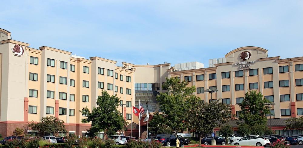 Doubletree By Hilton Hotel