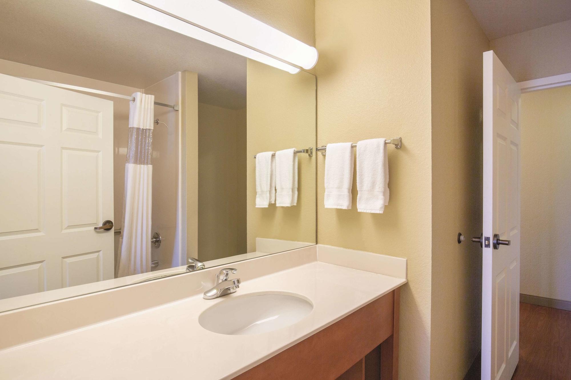 Hotel La Quinta By Wyndham 3*