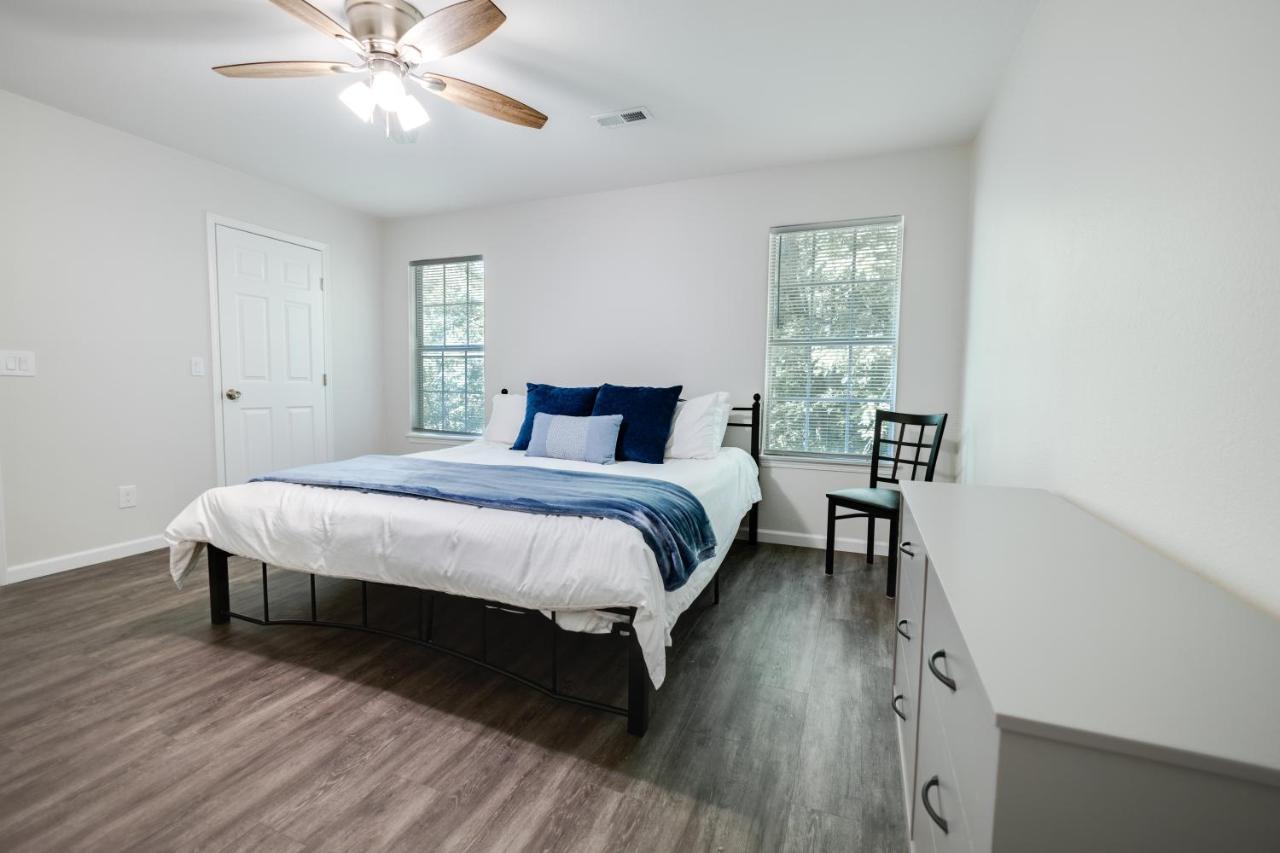 Trailside Townhouse - Close To Downtown & Bike Trails *