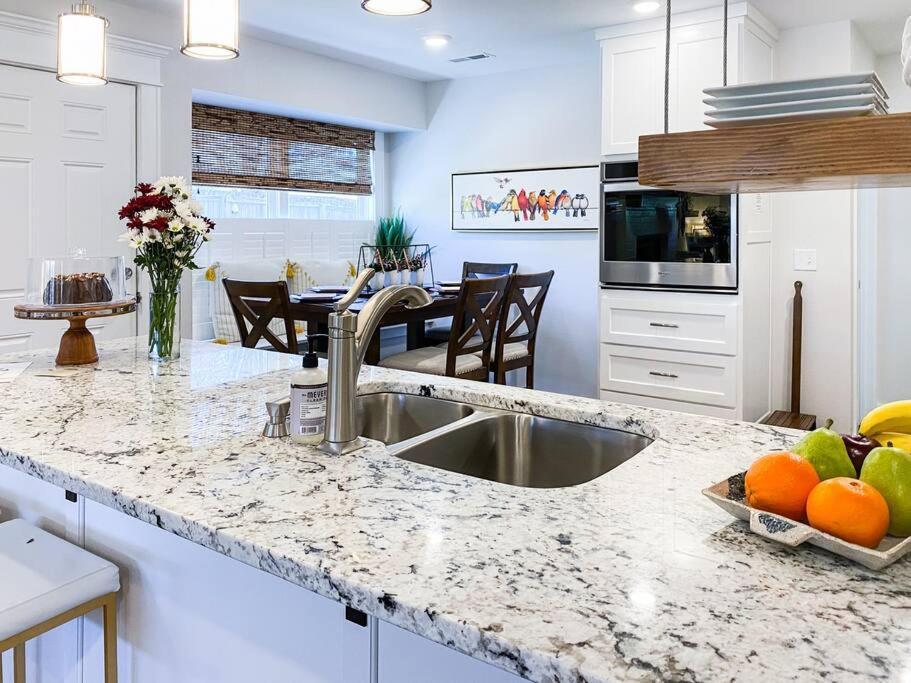 Holiday home Starlanding, 2 Kngs/2 Twns; Dt/museums/trails Bentonville