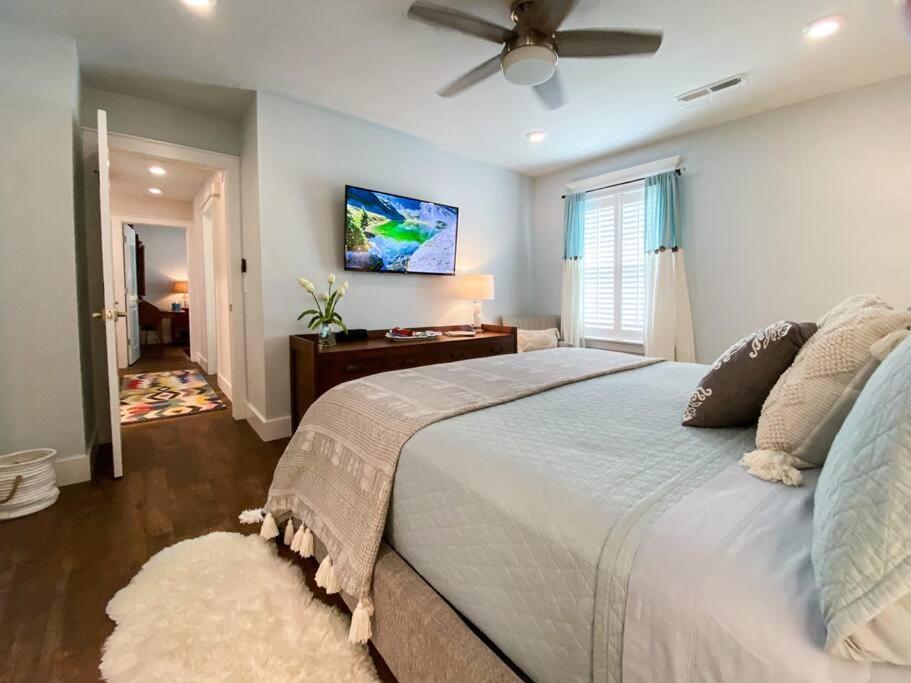 Starlanding, 2 Kngs/2 Twns; Dt/museums/trails Holiday home Bentonville