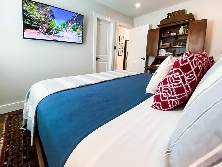 Starlanding, 2 Kngs/2 Twns; Dt/museums/trails * Bentonville