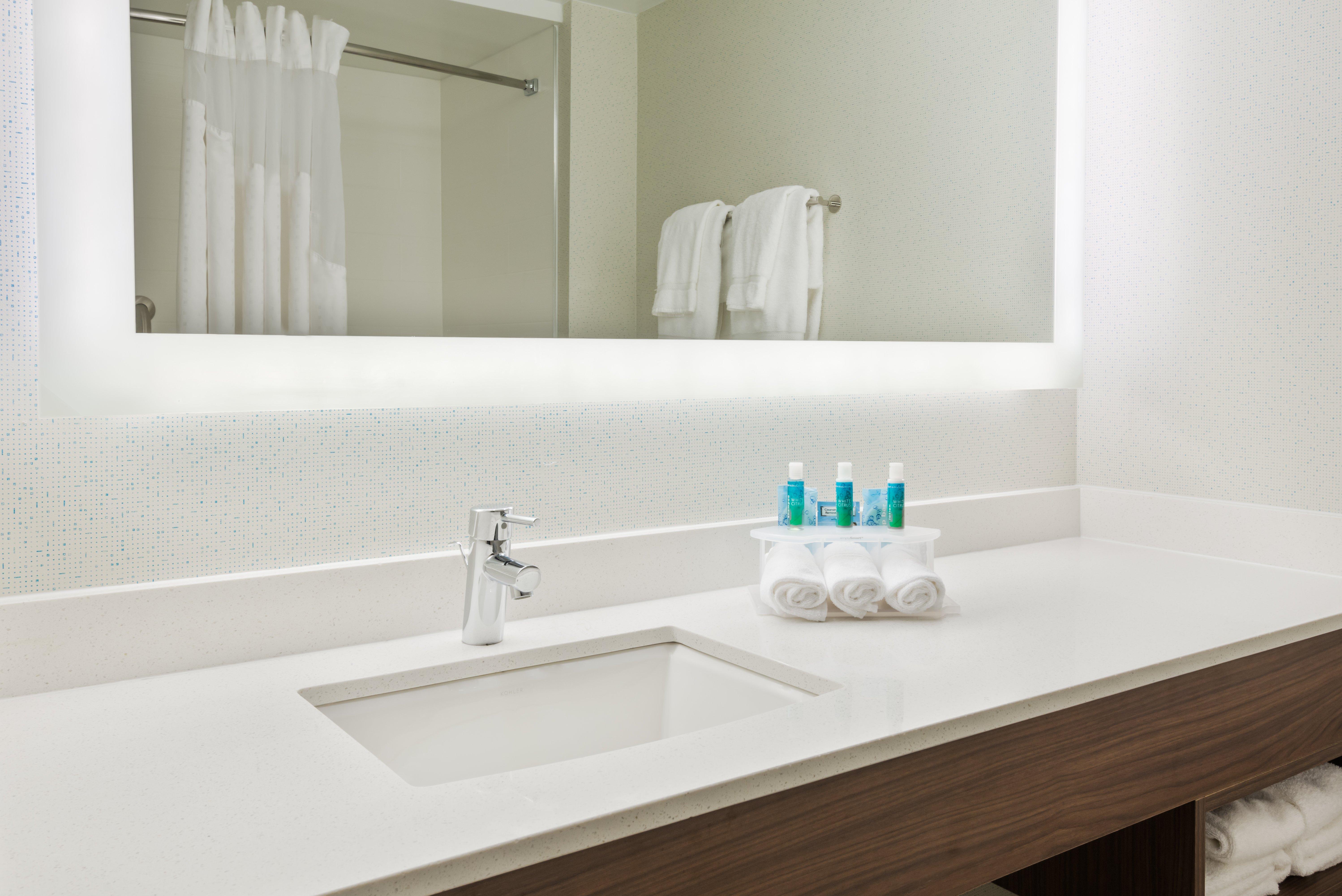 Express & By Ihg Bentonville