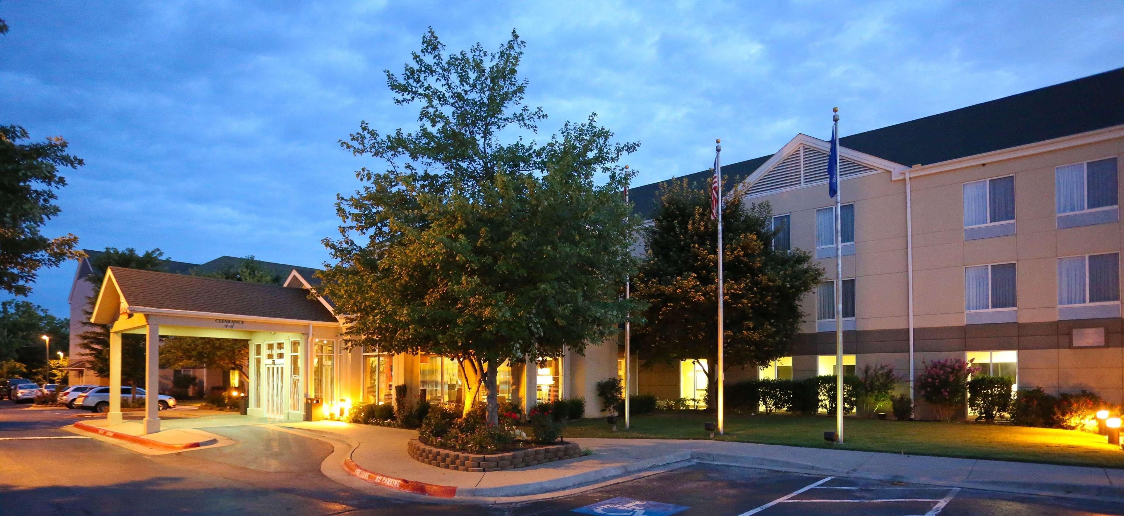 Hotel Hilton Garden Rogers 4*
