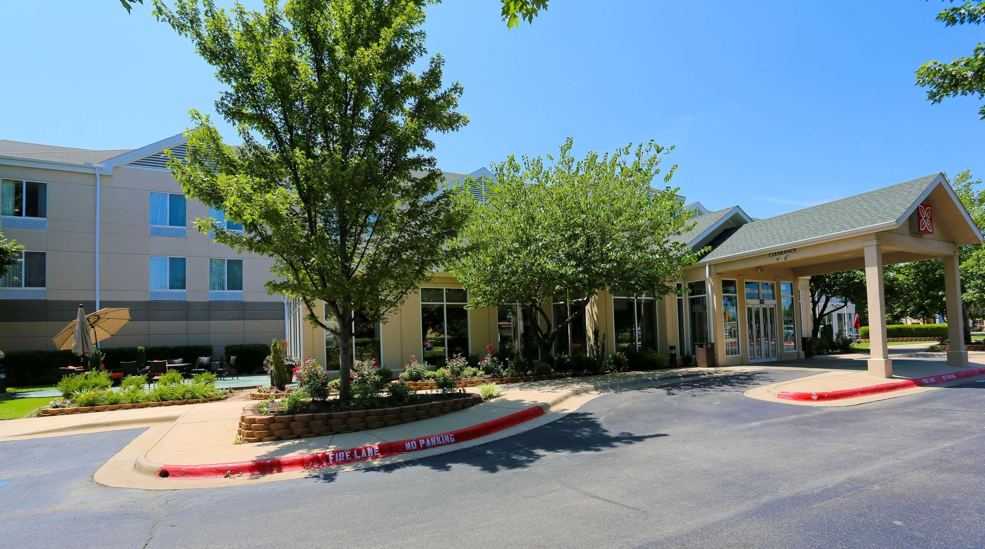 Hilton Garden Rogers Hotel