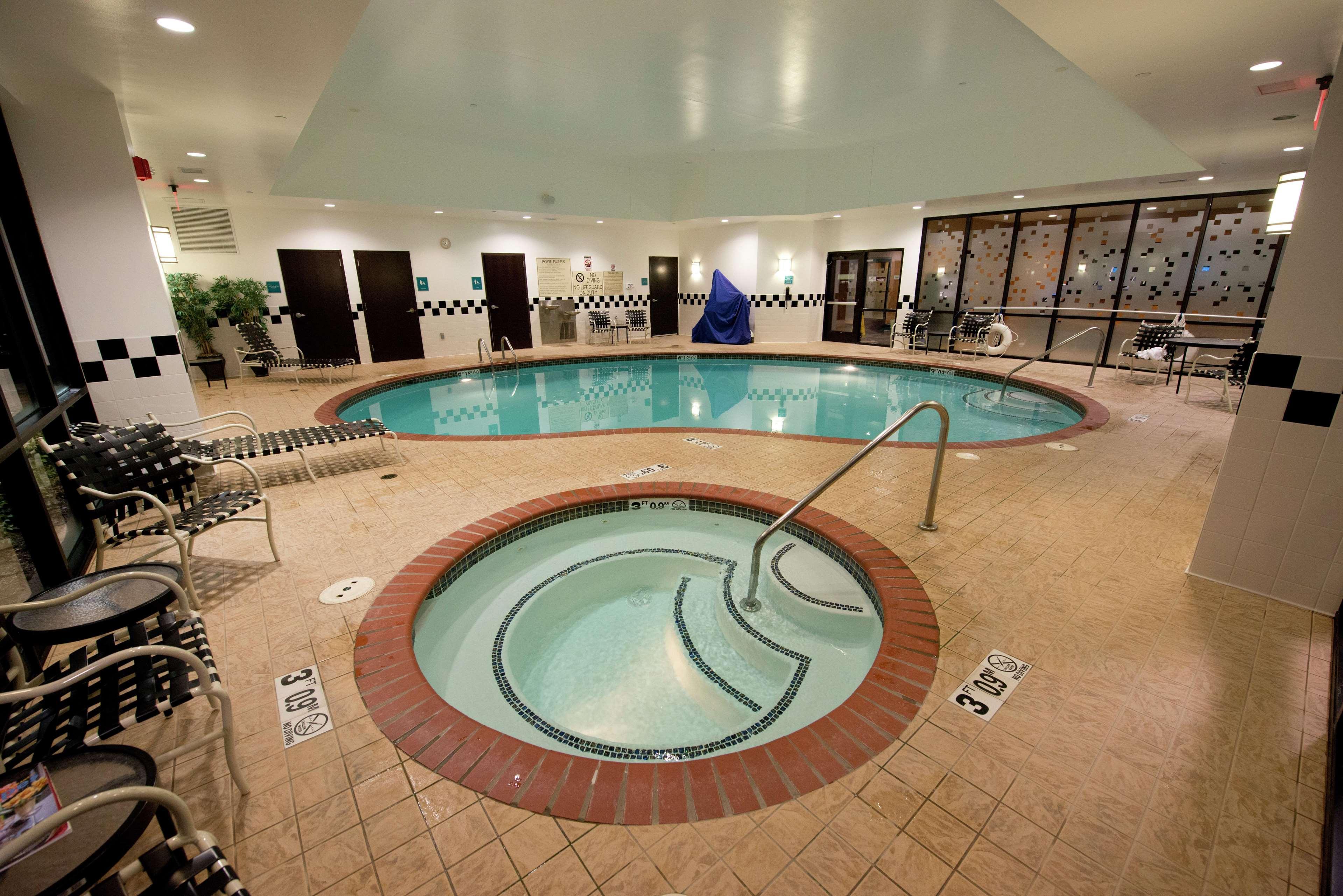 Doubletree By Hilton Bentonville