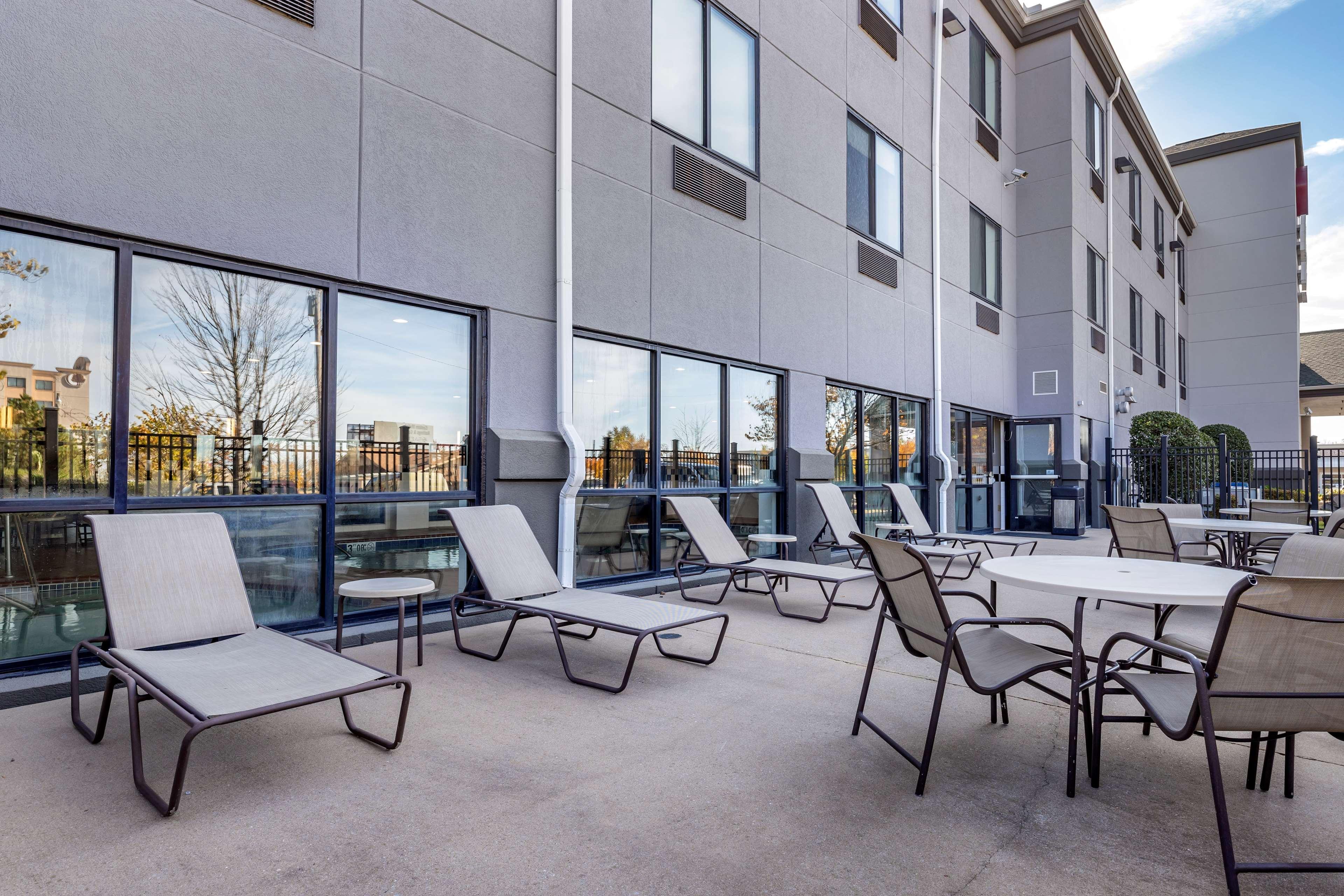 Best Western Plus Castlerock & 3*
