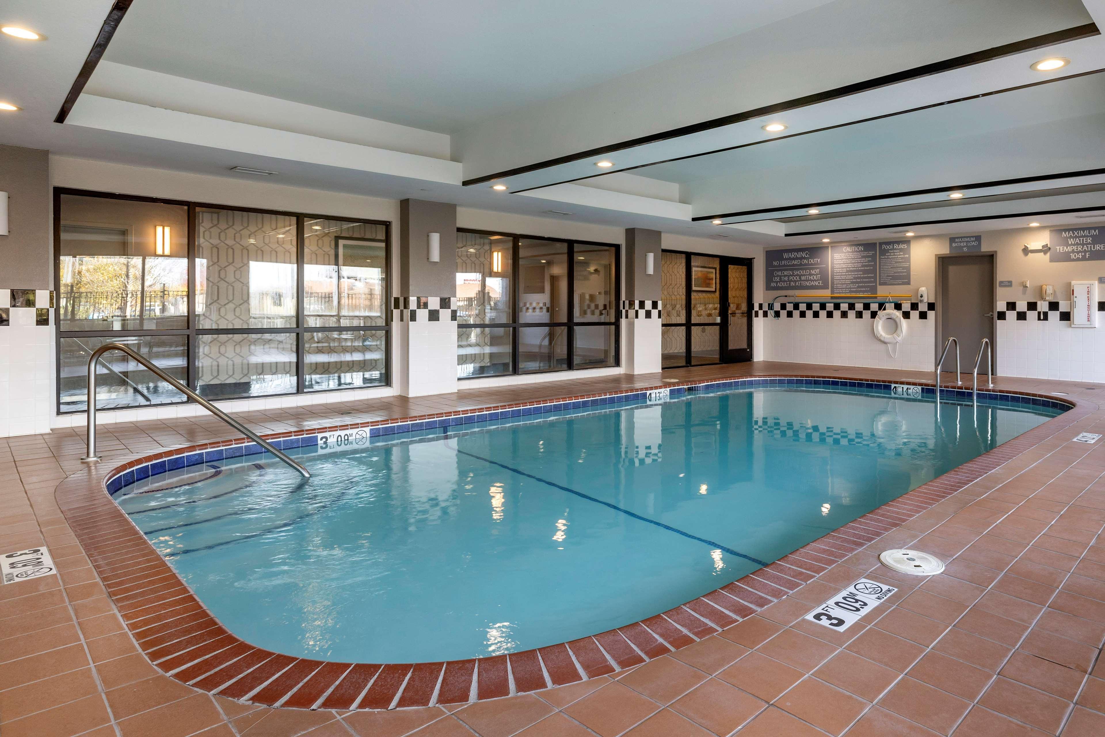 Best Western Plus Castlerock & 3* Bentonville