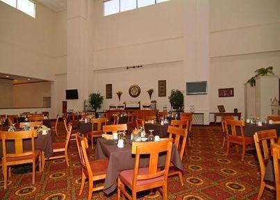 Clarion & Conference Center 3*
