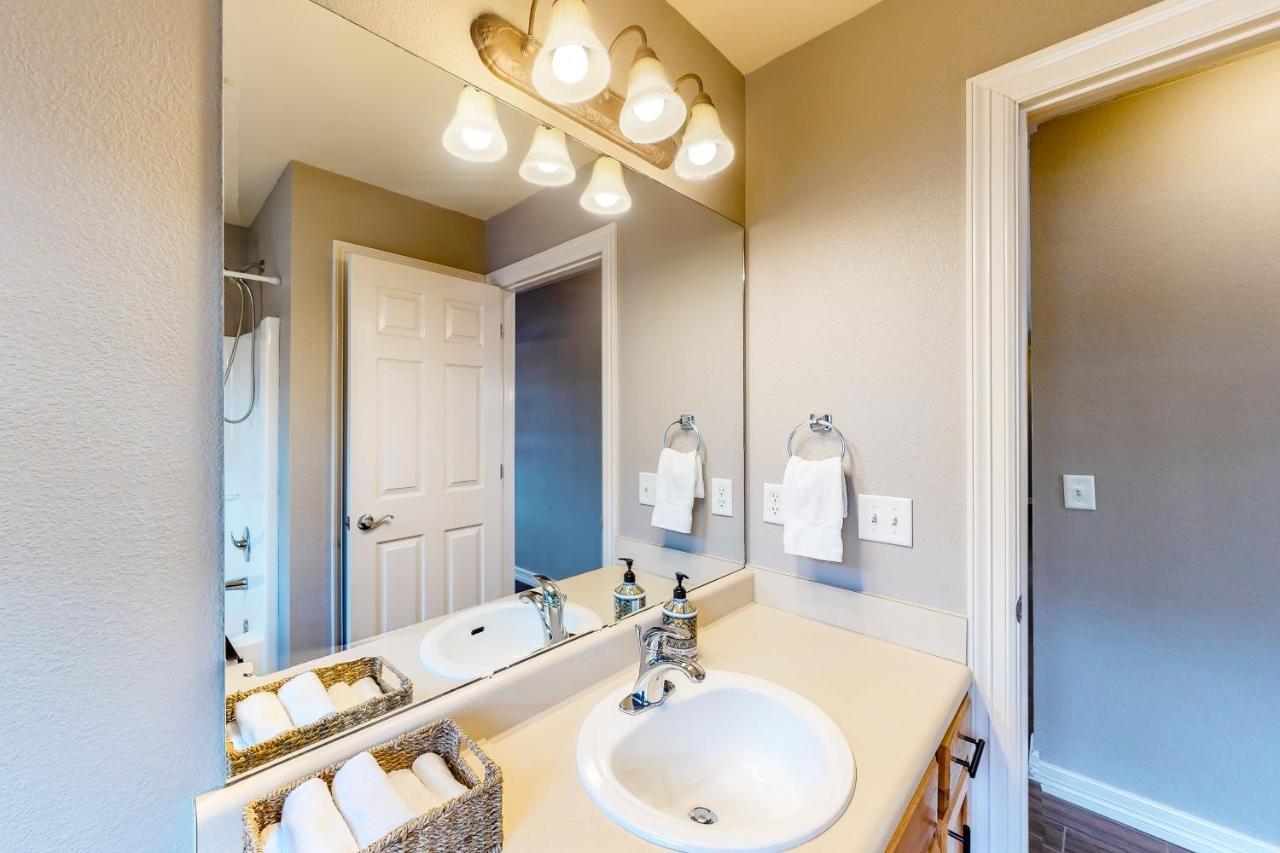 The Brick Beauty On Cabriolet Holiday home Bentonville
