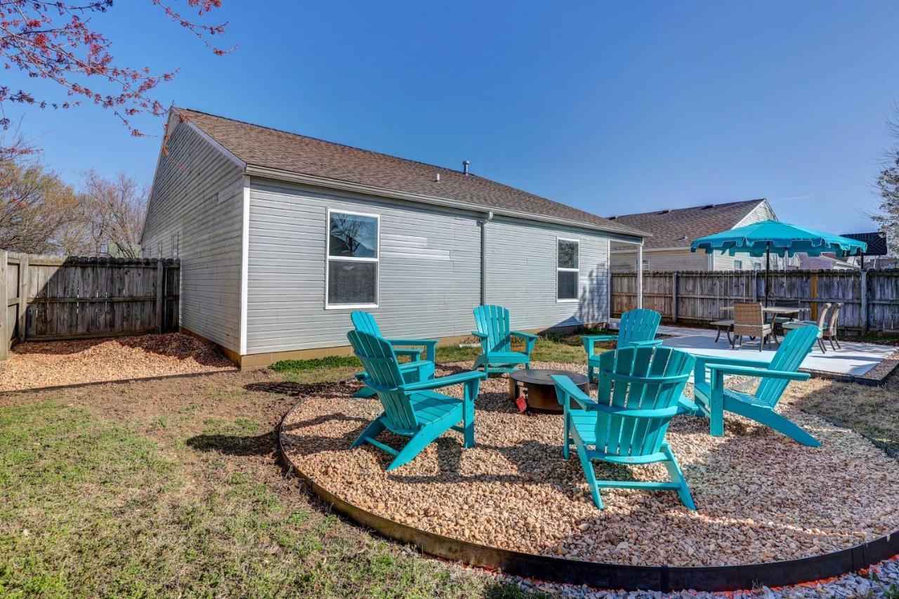 Holiday home Chic With Patio And Fire Pit! *