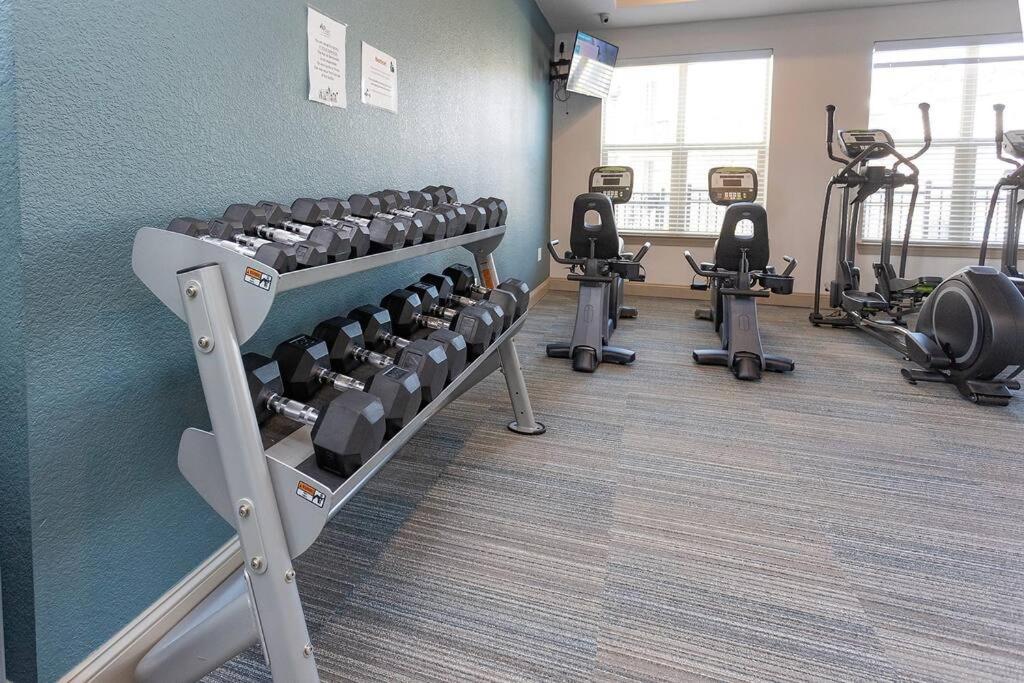 The Charming Canary Apartment Bentonville