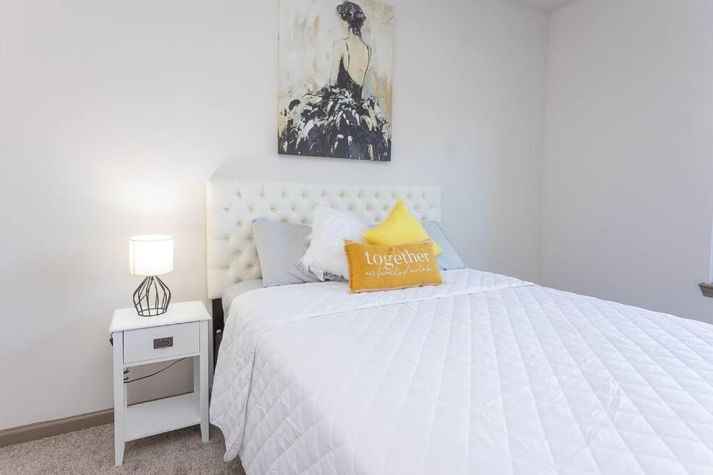Apartment The Charming Canary