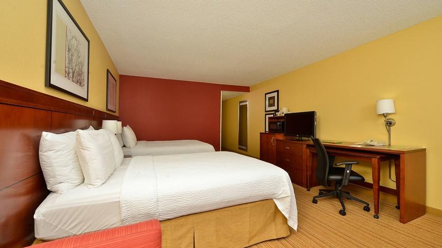 Courtyard By Marriott Bentonville