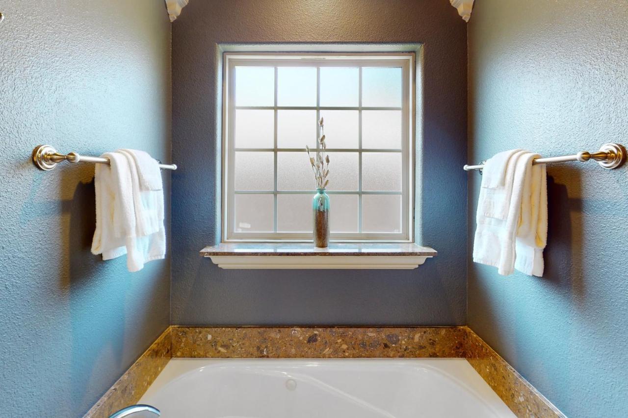 Windsor Retreat Bentonville