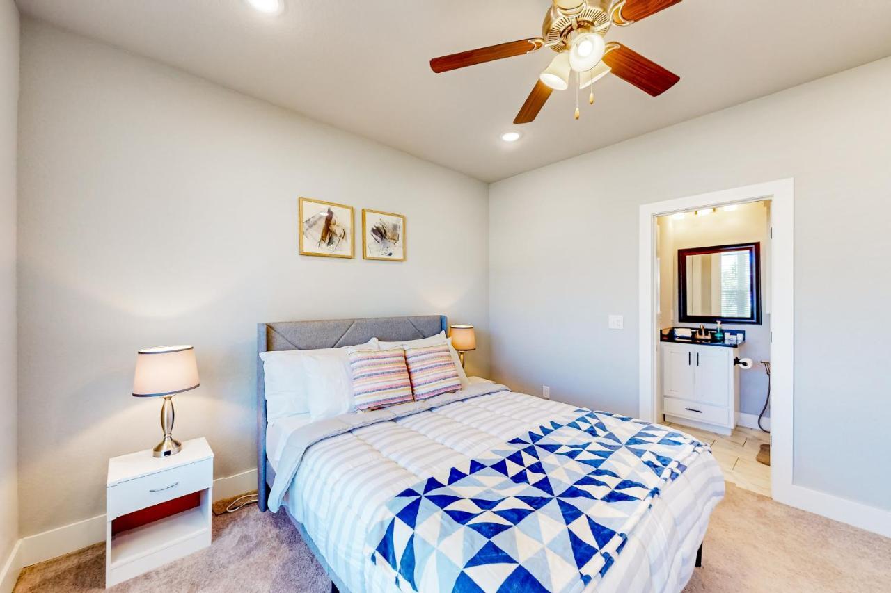 Life Is Good On 18th Street Holiday home Bentonville