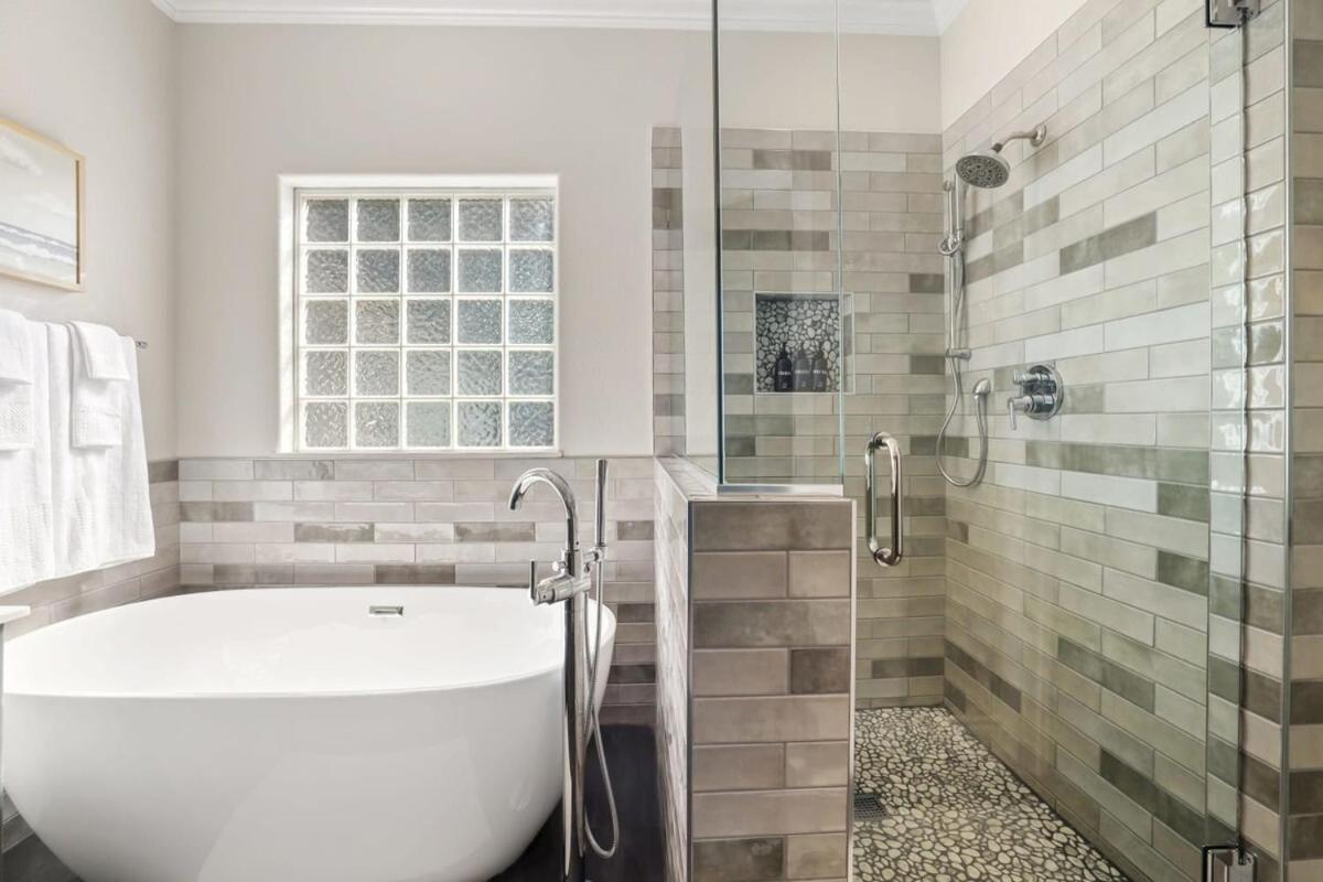 Poolside Place-game Room-mtb-friendly Holiday home Bentonville