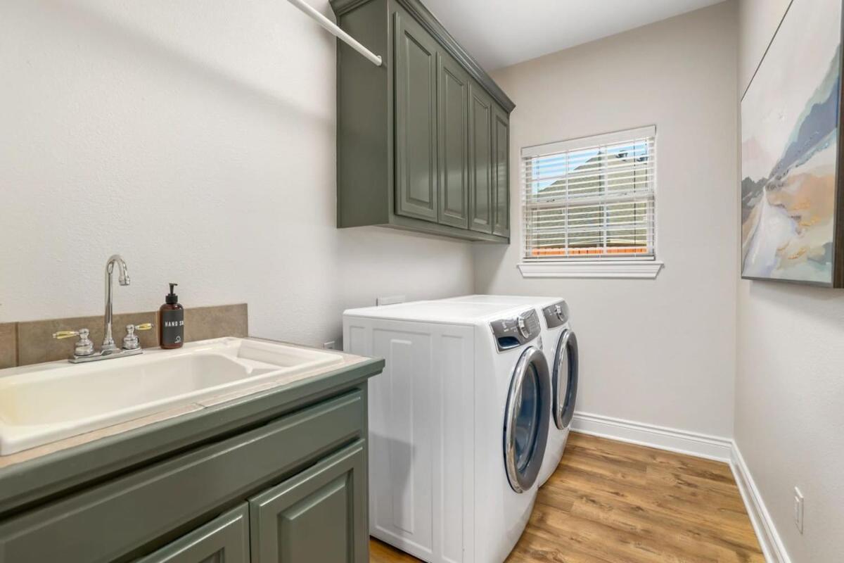 Holiday home Poolside Place-game Room-mtb-friendly Bentonville