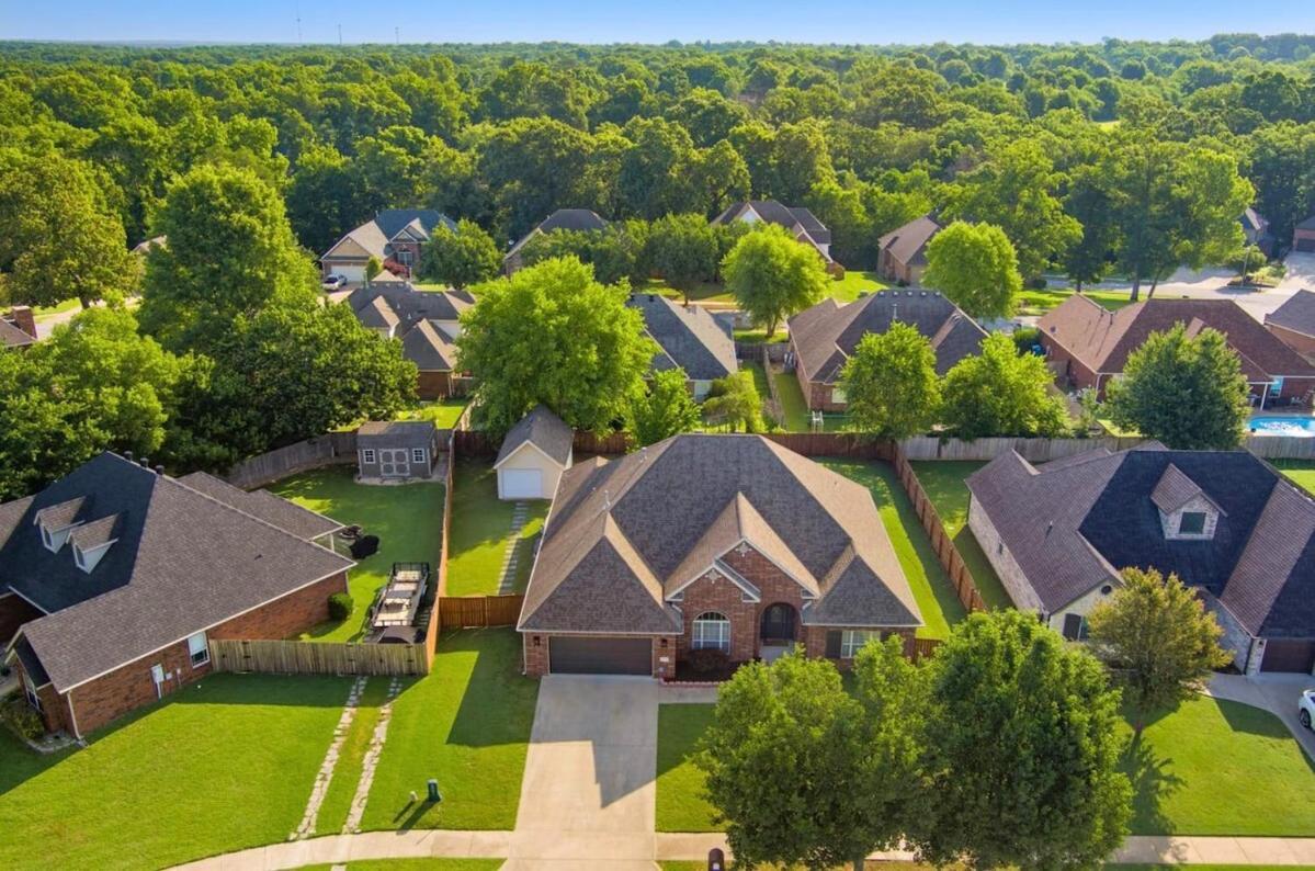 Holiday home Poolside Place-game Room-mtb-friendly Bentonville