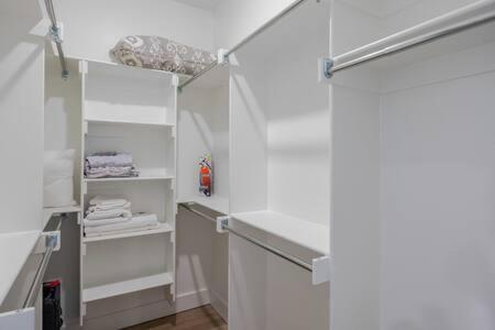 The Warhol - Pet-friendly Holiday home
