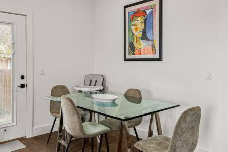 Holiday home The Warhol - Pet-friendly Bentonville