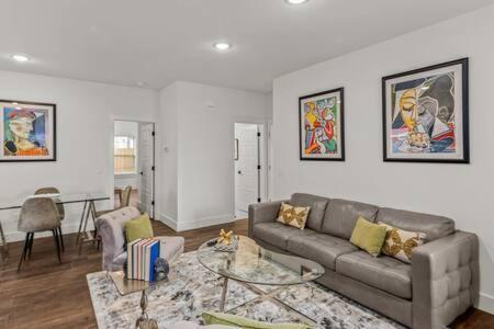 Holiday home The Warhol - Pet-friendly Bentonville