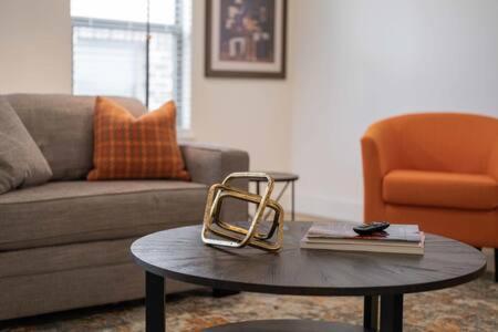 The O'keeffe-2nd Floor Boutique Holiday home *