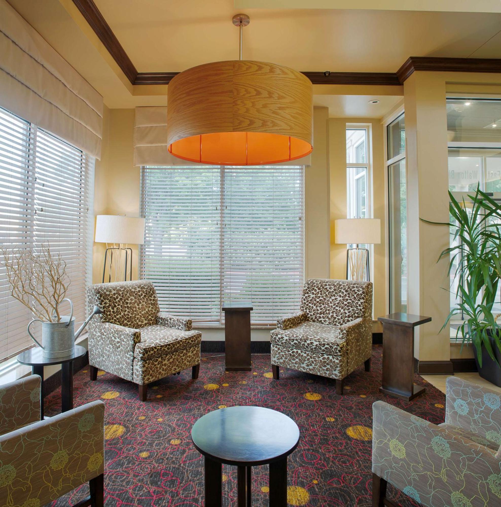 Hilton Garden Rogers Hotel