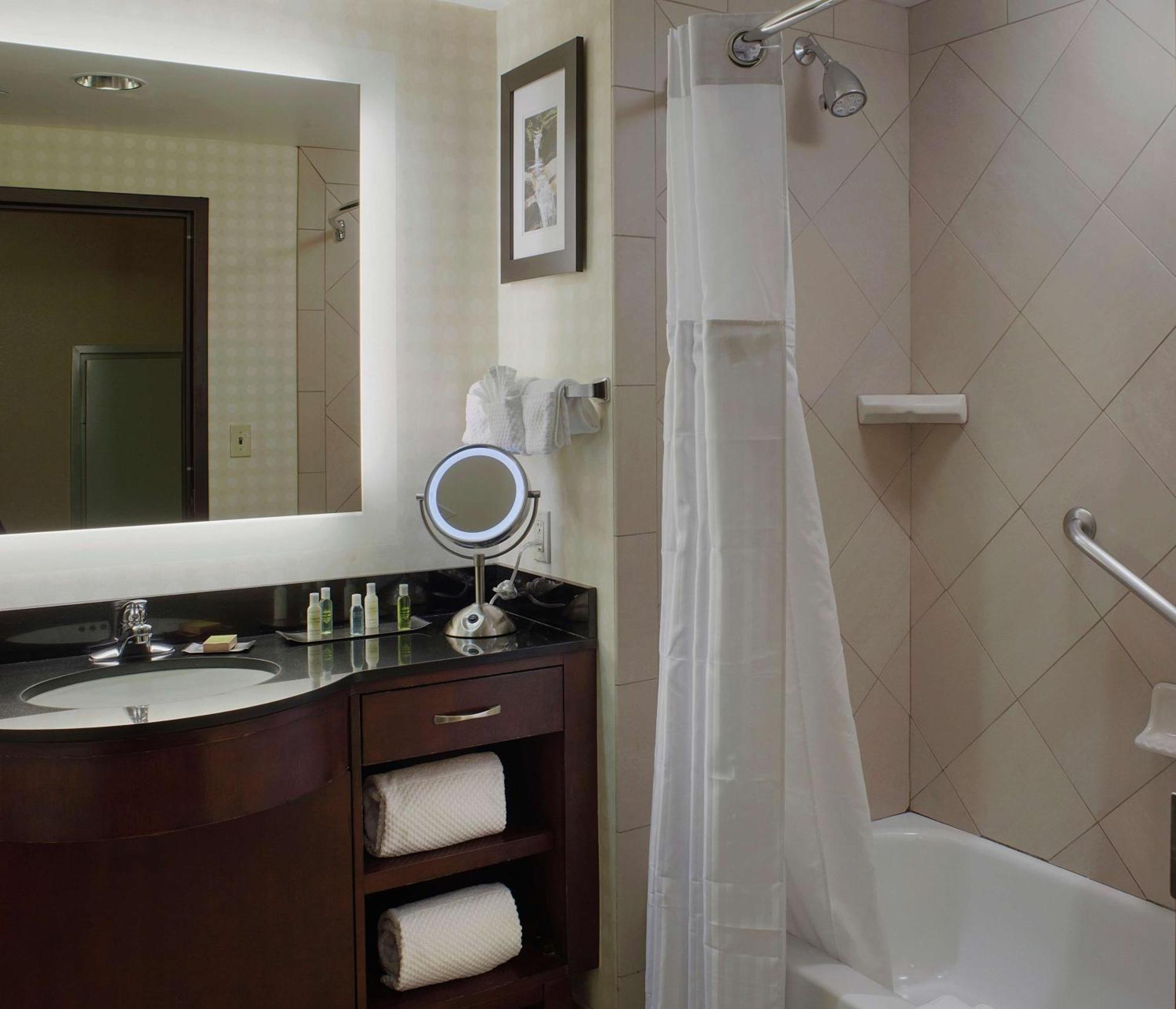 Hotel Doubletree By Hilton