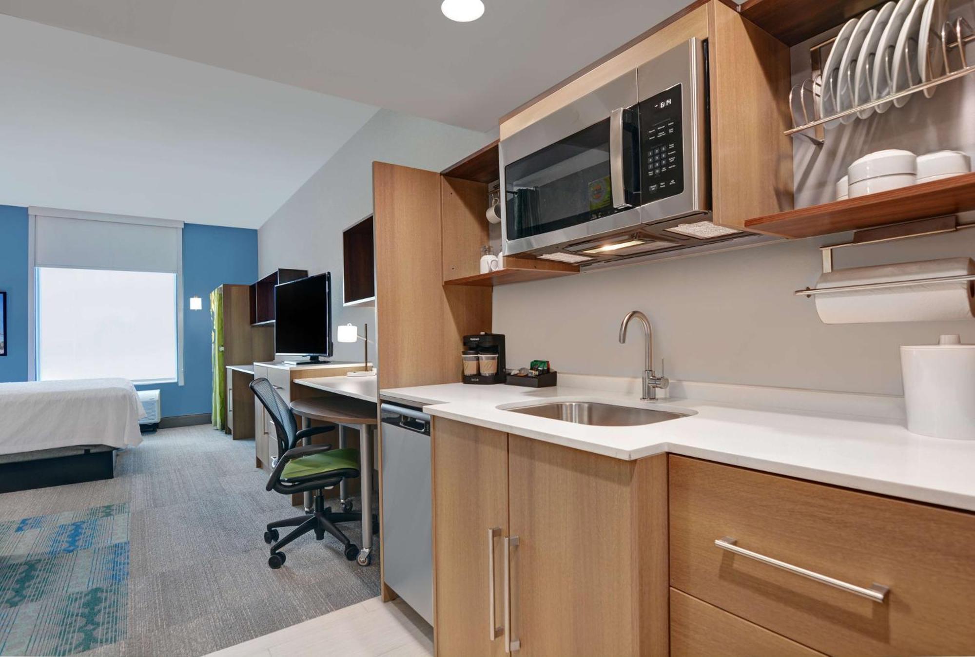 Hotel Home2 By Hilton Rogers 3*