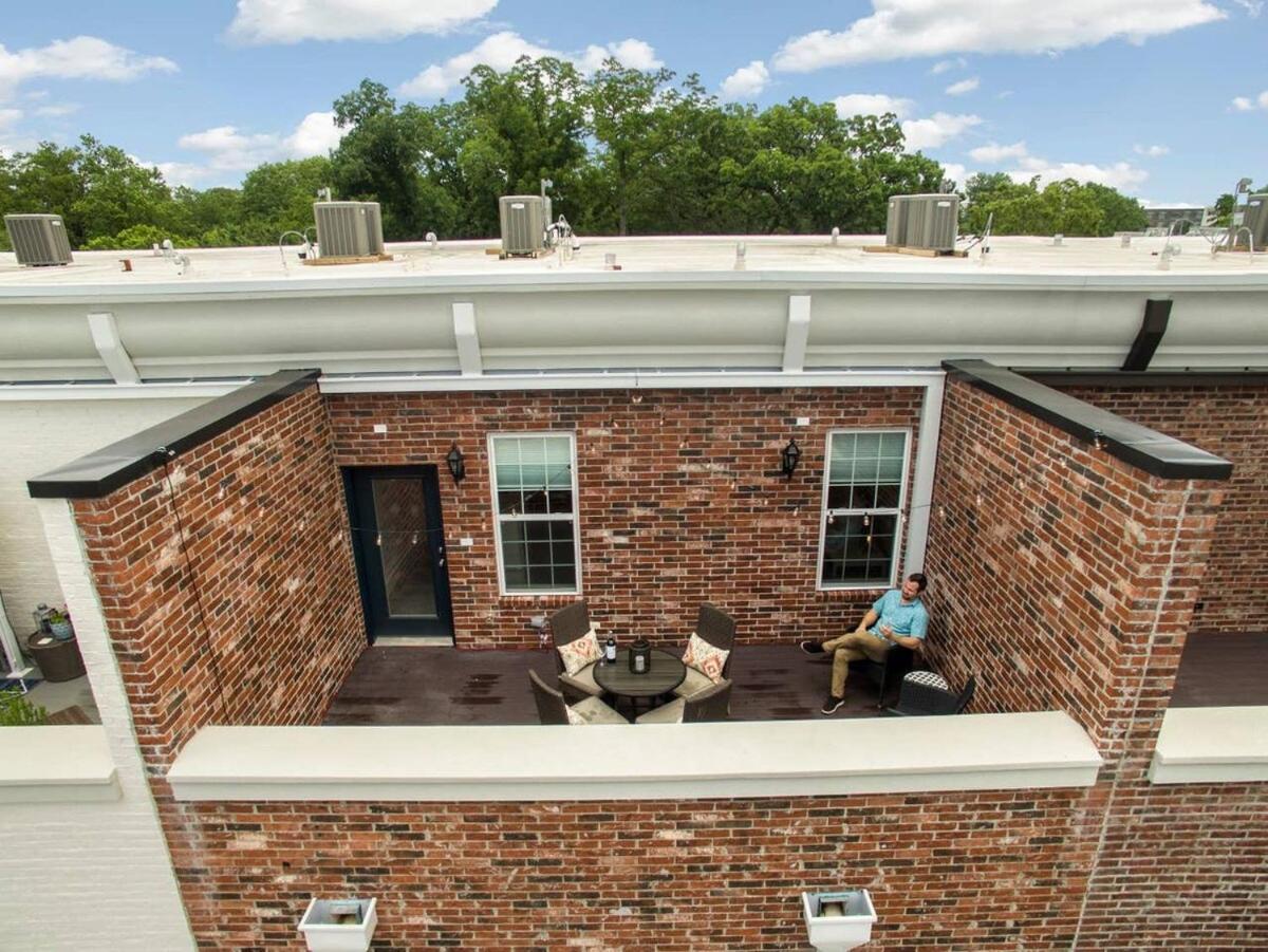 Holiday home The Brownstone-1 Block To Downtown Bentonville