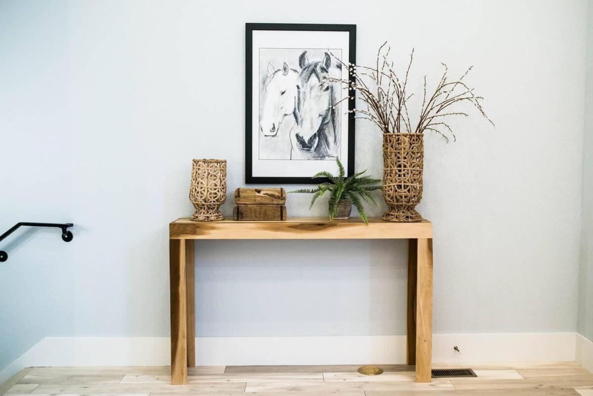 The Brownstone-1 Block To Downtown Holiday home