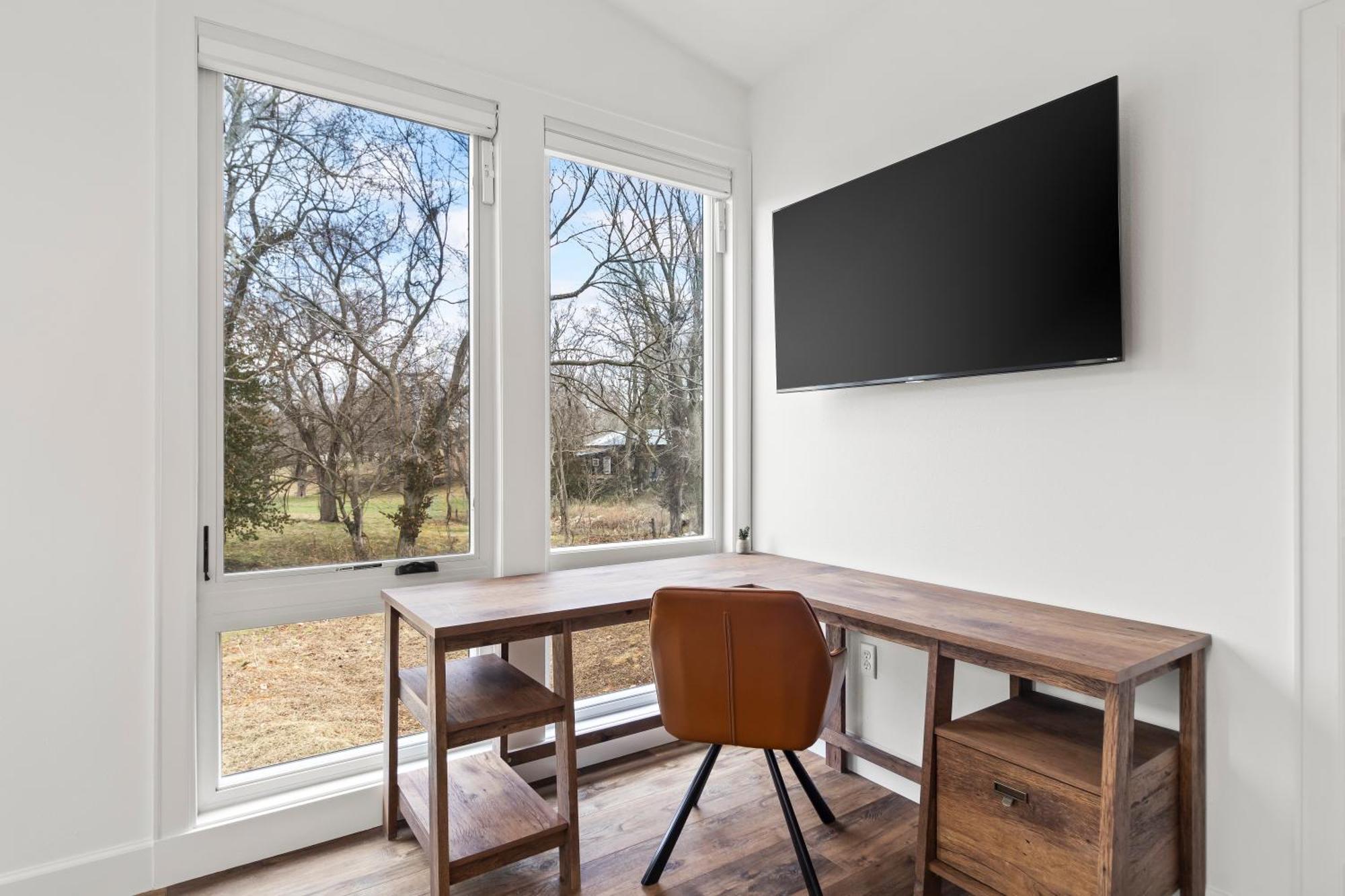 Hook St Art Pad: Just 5 Mins To Downtown Vibes! Holiday home