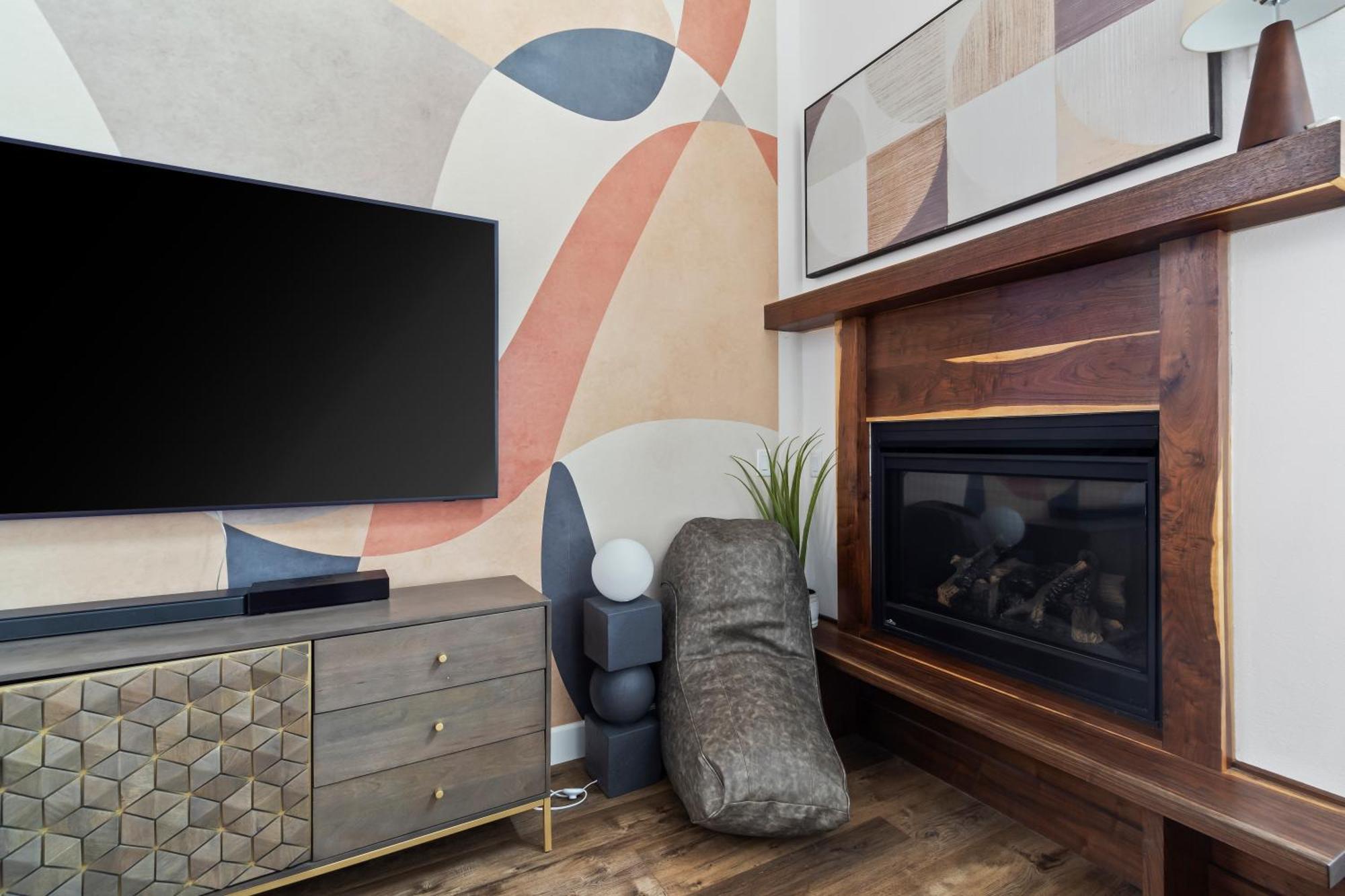 Holiday home Hook St Art Pad: Just 5 Mins To Downtown Vibes! *