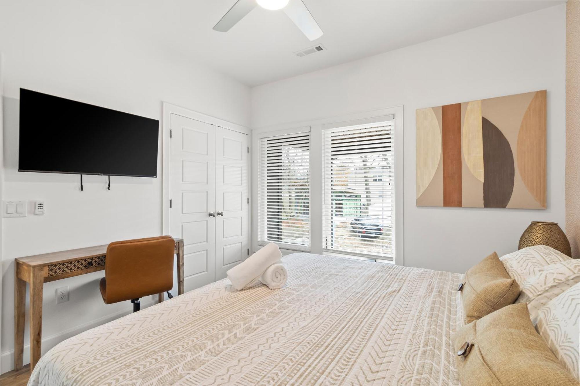 Hook St Art Pad: Just 5 Mins To Downtown Vibes! Holiday home Bentonville