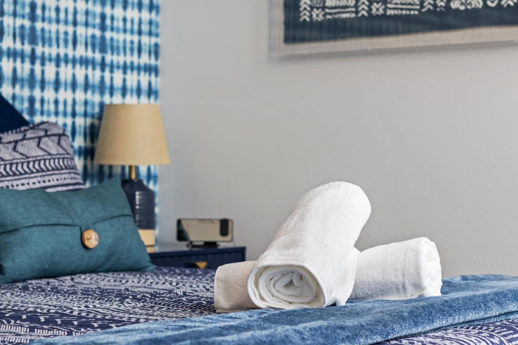 Holiday home Hook St Art Pad: Just 5 Mins To Downtown Vibes! *