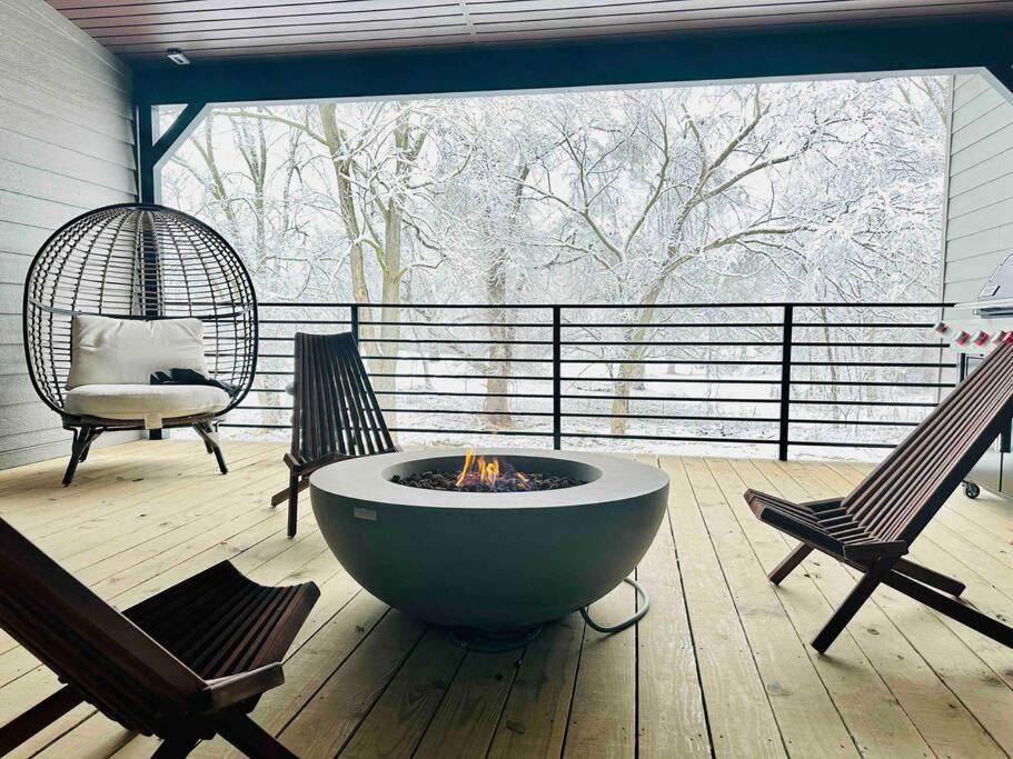 Holiday home Hook St Art Pad: Just 5 Mins To Downtown Vibes! *
