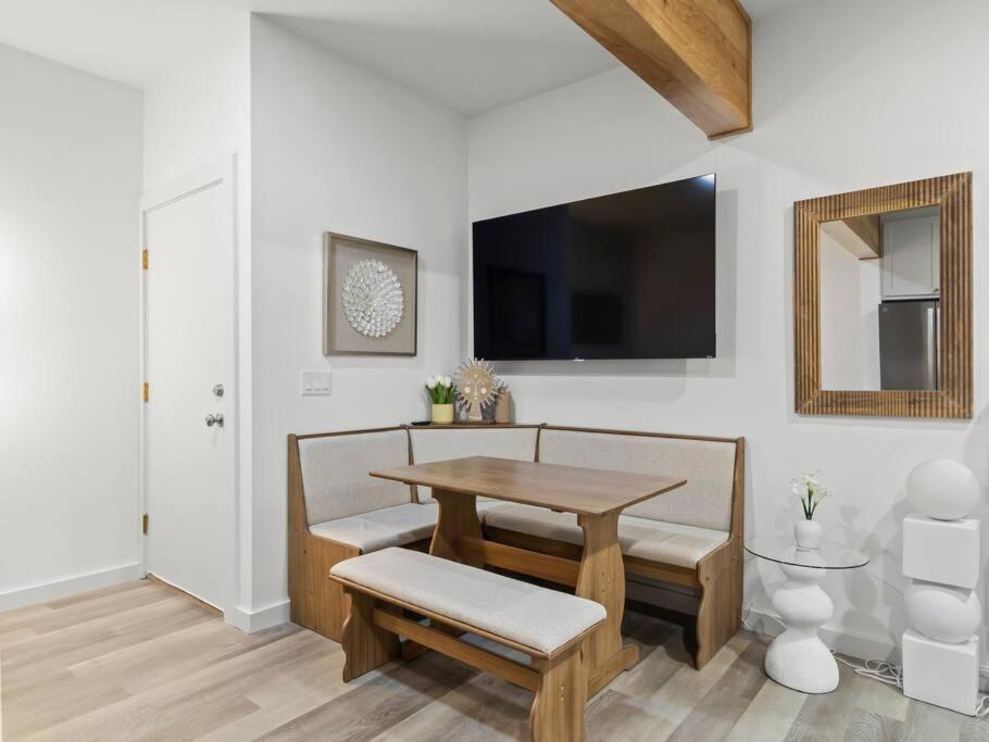 Holiday home Hook St Art Pad: Just 5 Mins To Downtown Vibes! Bentonville